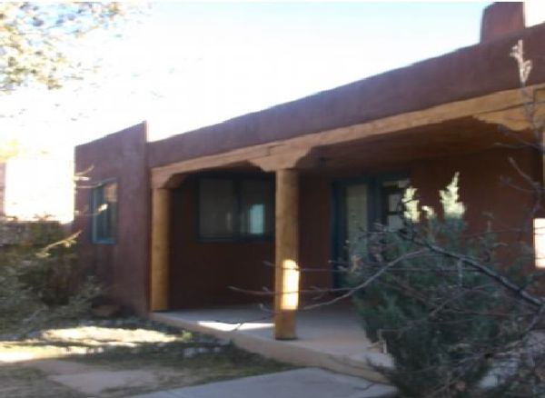 634 Calle Grillo, Santa Fe, NM 87501