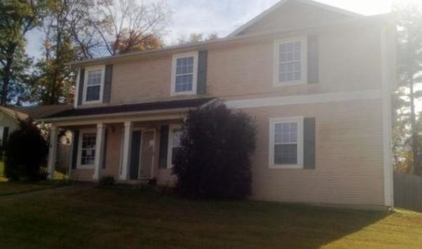 305 Sharon Oaks Ct, Benton, AR 72015