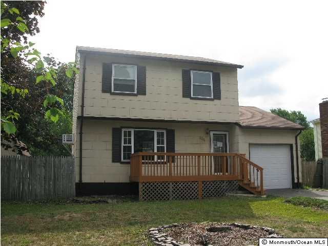 304 Lynwood Pl, Toms River, NJ 08753