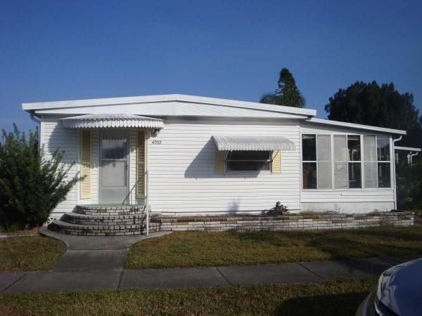4702 Tri Par Drive, Sarasota, FL 34234