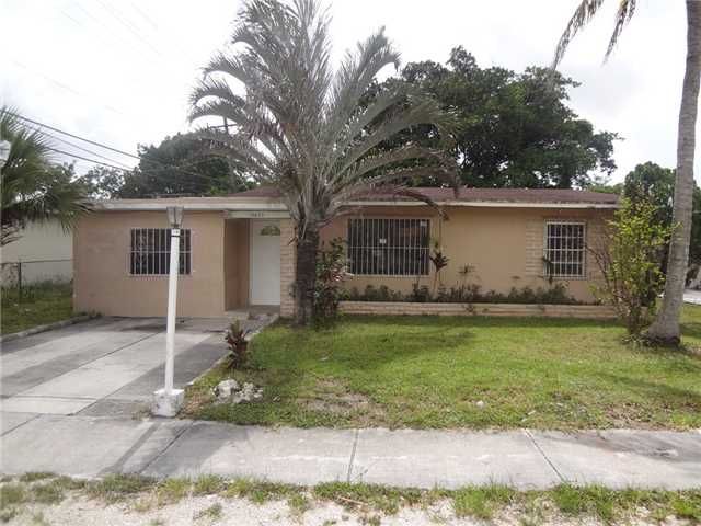 12625 Nw 1st Ct, Miami, FL 33168