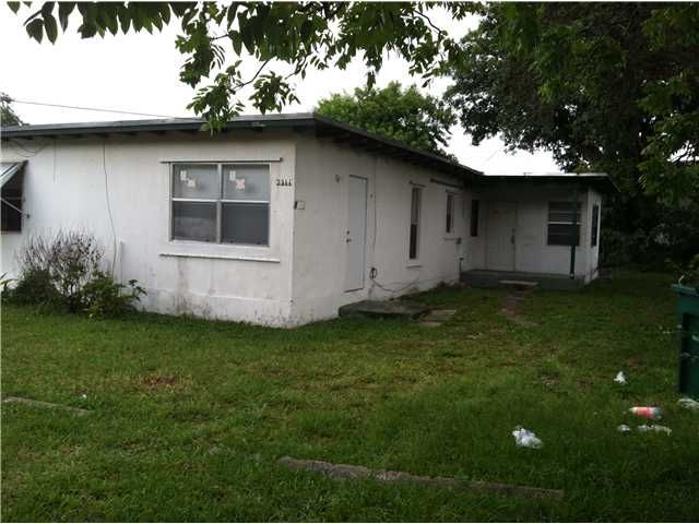 2313 NW 57 ST, Miami, FL 33142