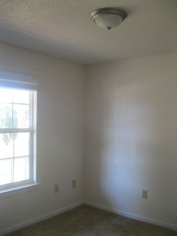106 Faust Dr, Gulfport, MS 39503
