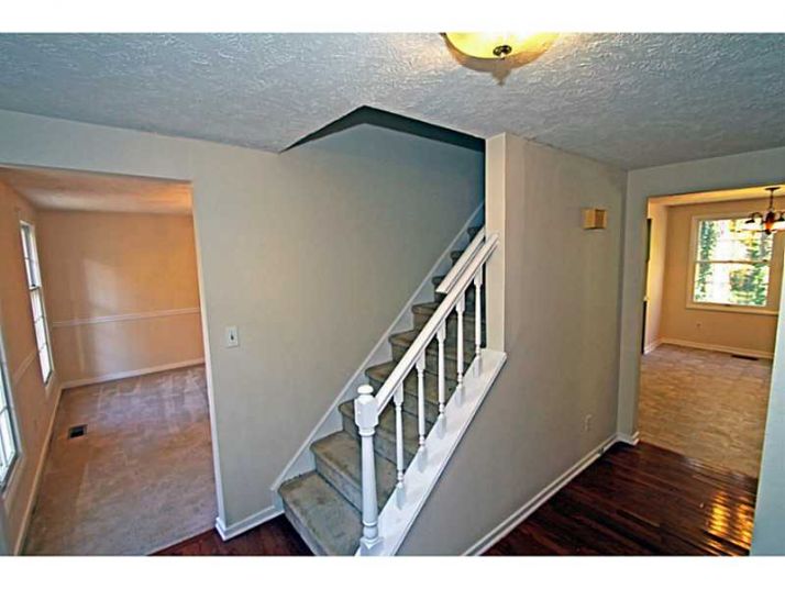 286 Pinehurst Lane, Marietta, GA 30068