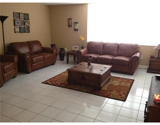 6901 SW 147 AV # 2A, Miami, FL 33193