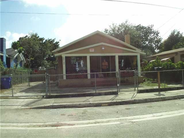 262 NW 52 ST, Miami, FL 33127