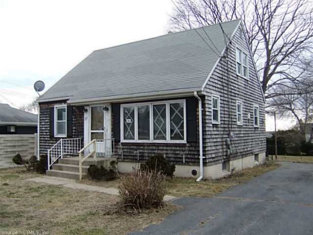 23 Shephard St, Groton, CT 06340