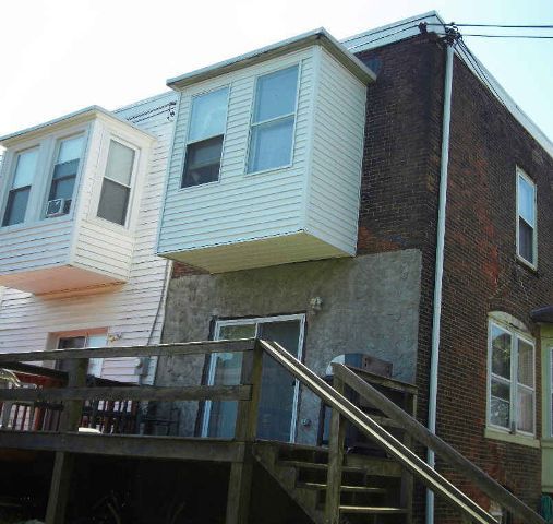 411 Colwyn Ave, Darby, PA 19023
