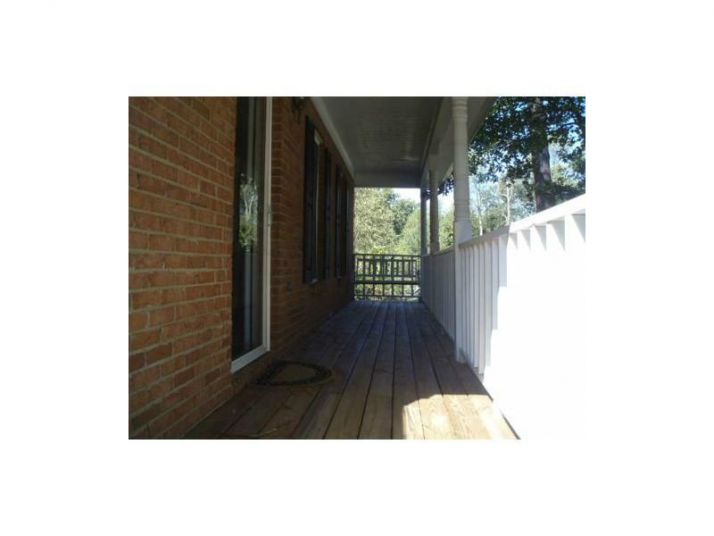 2140 Lakeway Drive, Dacula, GA 30019