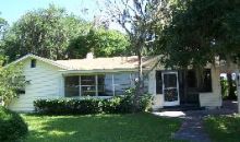 4347 LAKESHORE Dr Mount Dora, FL 32757