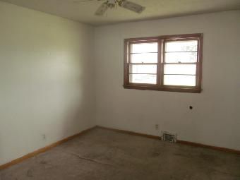 3504 Schaffner Dr, Louisville, KY 40216