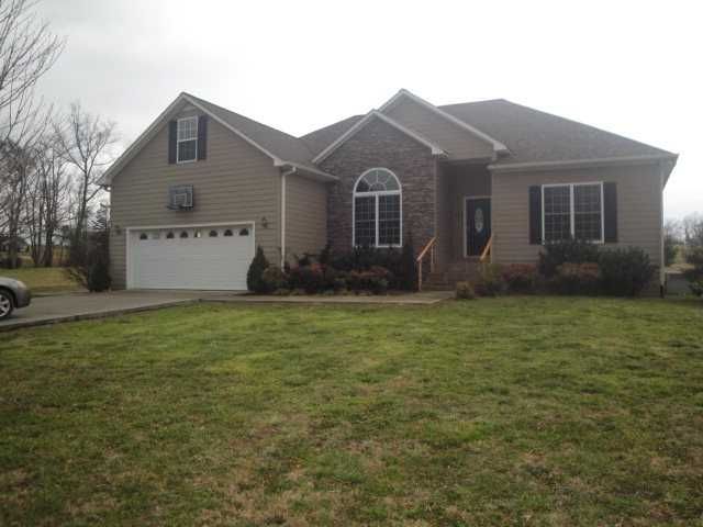 2500 Eagle Landing Dr, Cookeville, TN 38506