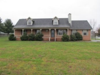 3213 Valley Bend Rd, Murfreesboro, TN 37129