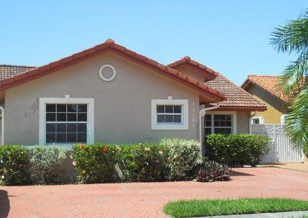 13383 Nw 8th Lane, Miami, FL 33182