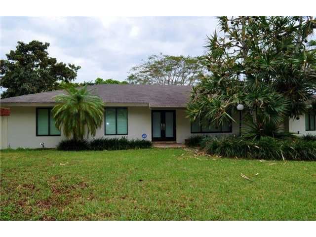 13330 N CALUSA CLUB DR, Miami, FL 33186