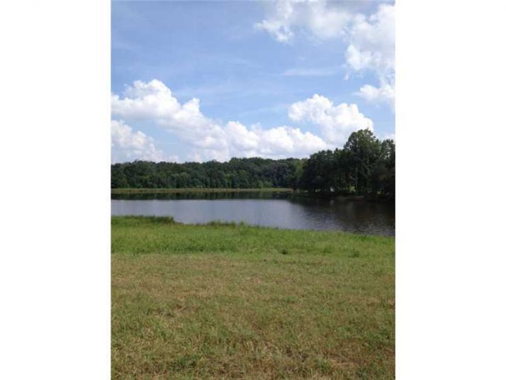 6056 Holly Springs Road, Pendergrass, GA 30567