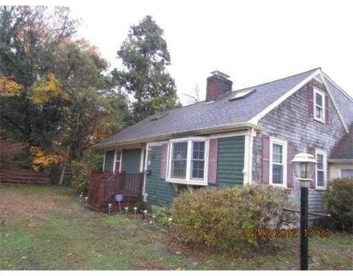 91 Hedge St, Fairhaven, MA 02719