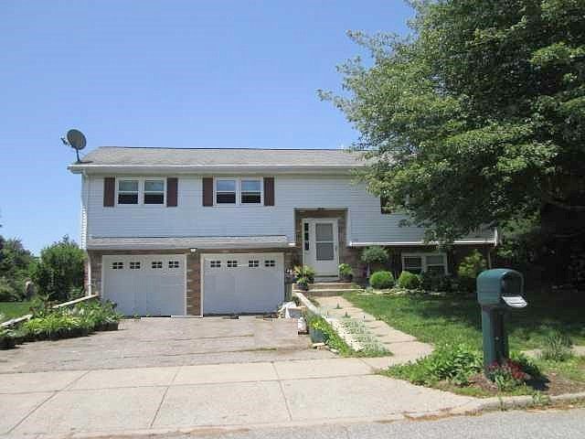 Capstan, Mystic, CT 06355