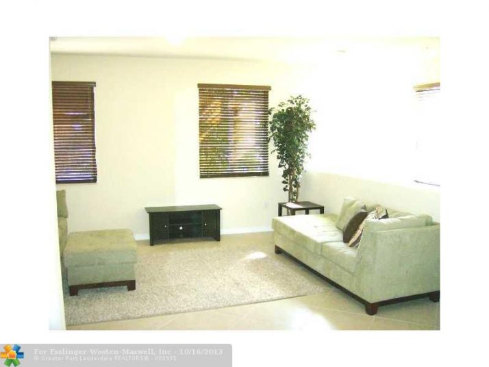 12421 SW 50TH CT # 321, Hollywood, FL 33027