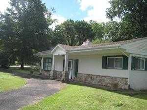 1517 Robinson Ave, Willow Grove, PA 19090