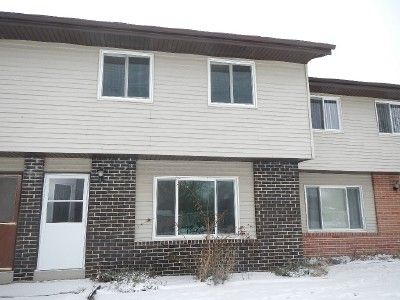 N115w16533 Abbey Ct, Germantown, WI 53022