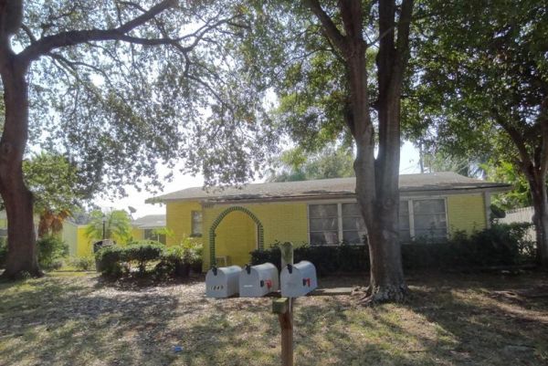 1845 1847 1849 Rainbow Drive, Clearwater, FL 33765