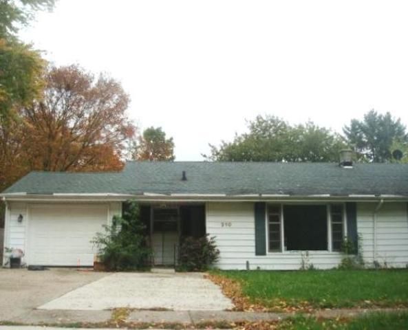 210 S Lincoln Ave, Three Rivers, MI 49093