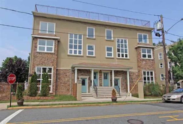 5 556 VALLEY ST, Orange, NJ 07050