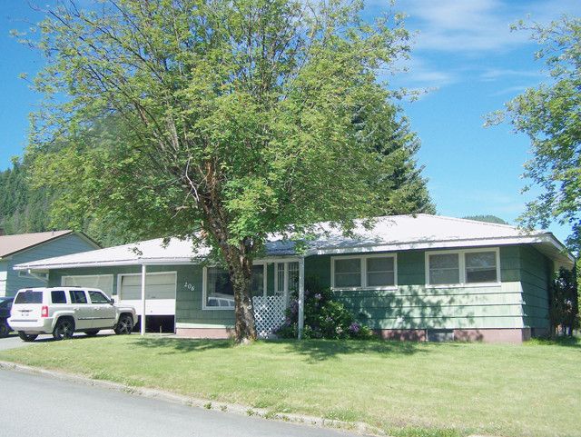 206 S First St, Osburn, ID 83849