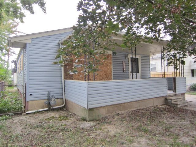 4557 9th St, Ecorse, MI 48229