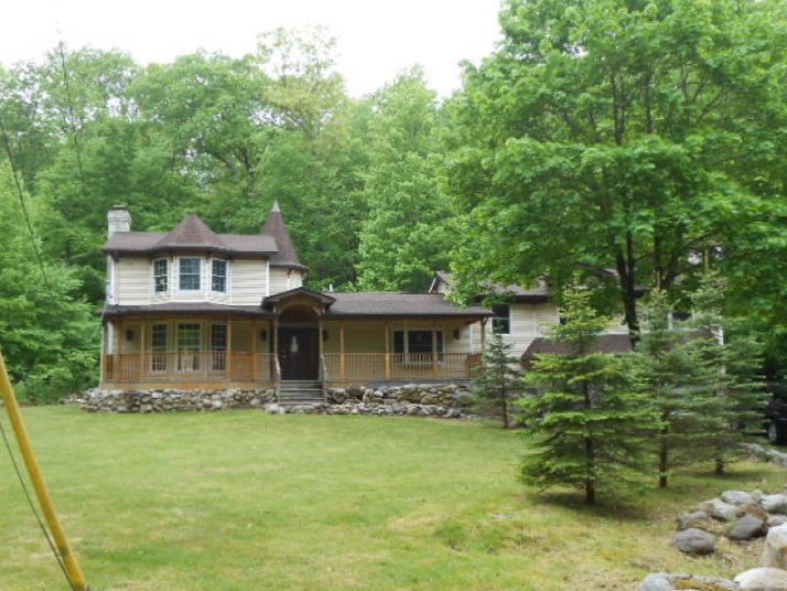 921 Tulip Trl, Newton, NJ 07860