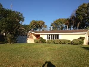 942 Pineapple Rd, Daytona Beach, FL 32119