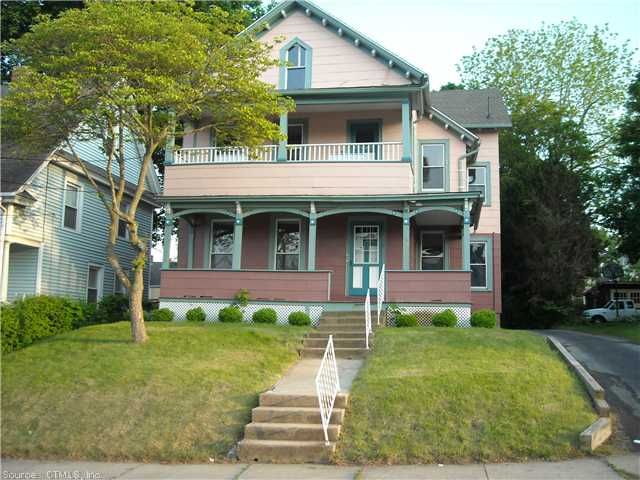 152 Willetts Ave, New London, CT 06320