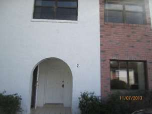 910 Big Tree Rd, Daytona Beach, FL 32119