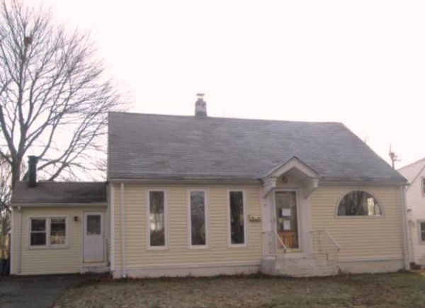 39 Rochdale Terrace, West Haven, CT 06516