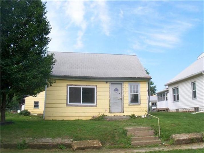 Lane, Falls City, NE 68355