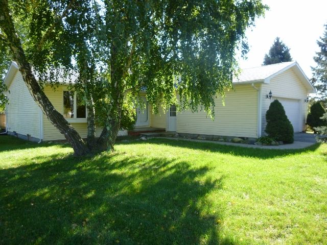 7907 Pingree Rd, Pinckney, MI 48169