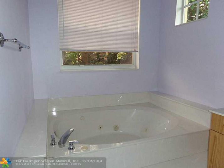 4355 SW 140TH AVE, Fort Lauderdale, FL 33330
