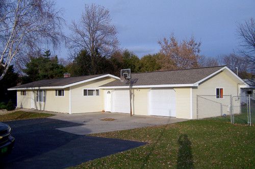 585 E. Fifth Street, Clare, MI 48617