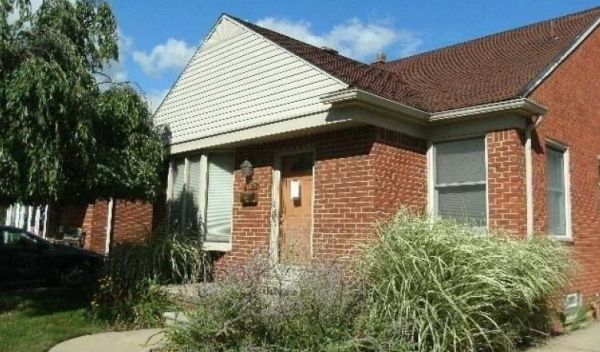 1873 16th St, Wyandotte, MI 48192