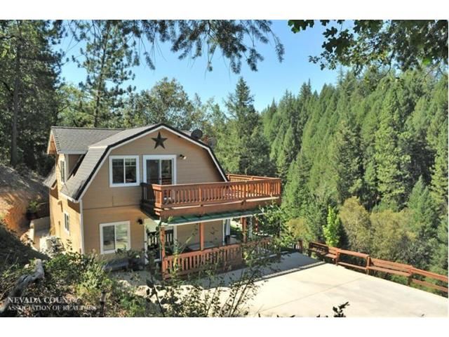 13121 Mulberry Ln, Grass Valley, CA 95945