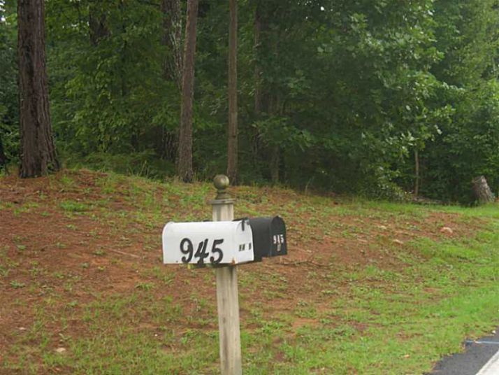945 Settles Road, Suwanee, GA 30024