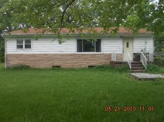 26748 S Red Ln, Crete, IL 60417