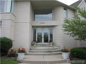 6159 Oak Trail Drive, West Bloomfield, MI 48322