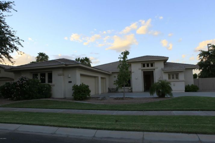 1916 W Blue Ridge Court, Chandler, AZ 85248