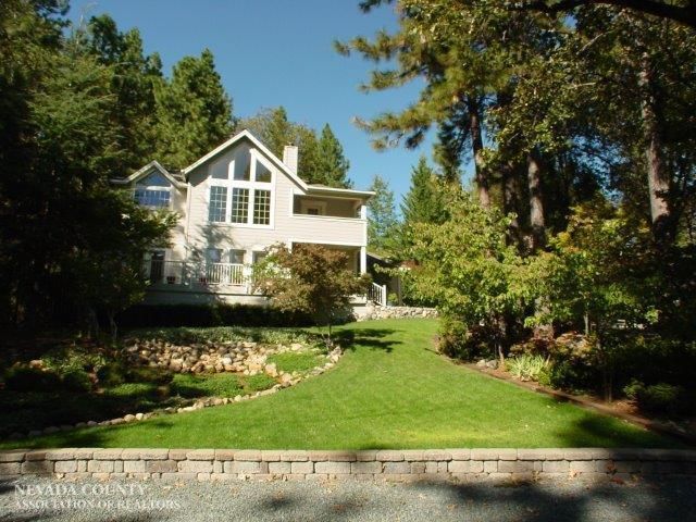 11276 Edward Drive, Grass Valley, CA 95949