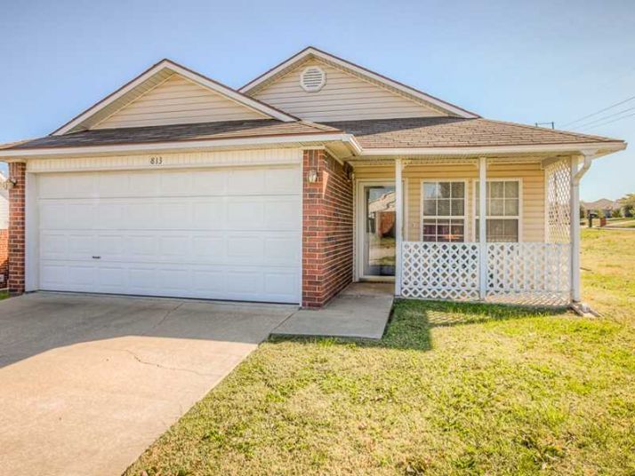 813 SW KRUG RD, Bentonville, AR 72712