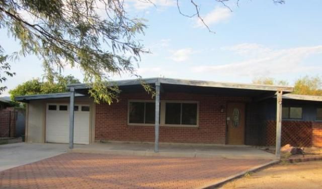 4945 E Adams St, Tucson, AZ 85712