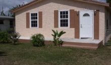 425 NW 8 AV Homestead, FL 33033