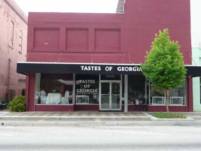 350 E Howell Street, Hartwell, GA 30643
